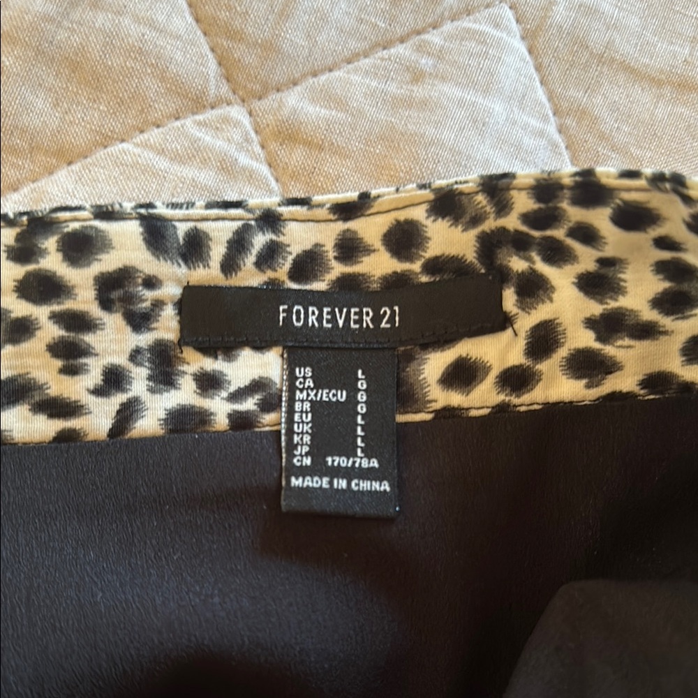 Leopard Print Ruffle Skirt - Picture 2 of 3